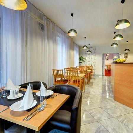 Hotel Hvezda Bruntal Luaran gambar
