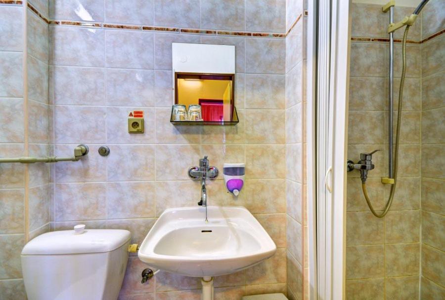 Hotel Hvezda Bruntal Luaran gambar